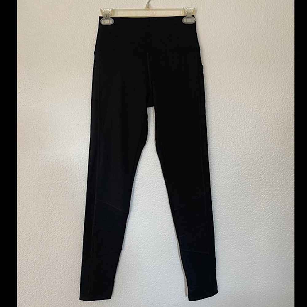 VS Pink Ultimate Hight Waist Leggings with mesh